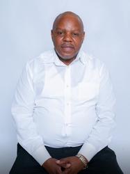 Vusie Zikiza, estate agent