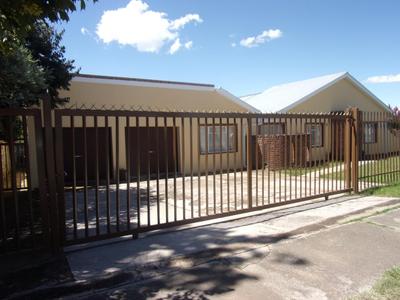 House For Sale in Komani Park, Queenstown