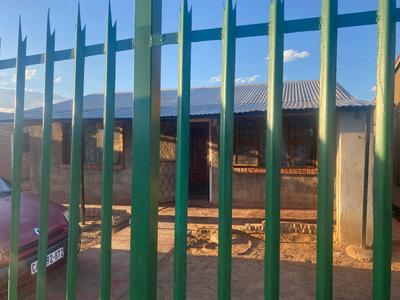 House For Sale in Mlungisi, Mlungisi