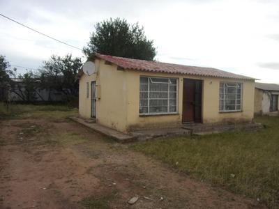 House For Rent in Ezibeleni, Ezibeleni